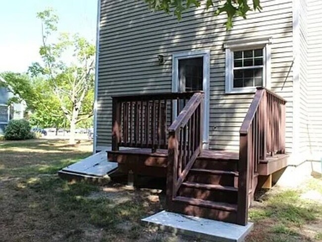 Foto del edificio - Renovated Townhome in Prime Location