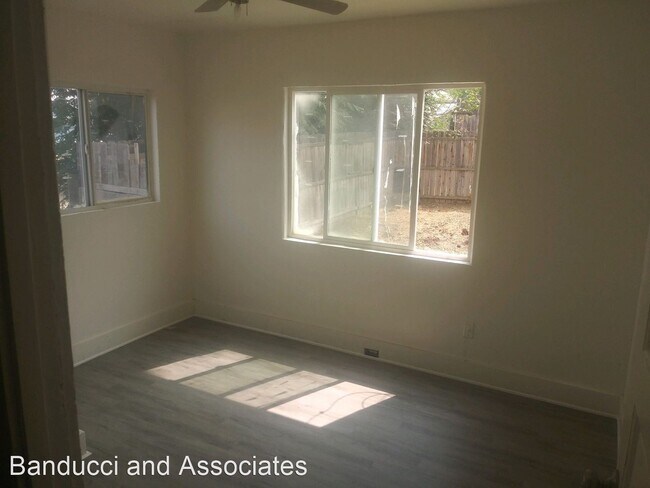 Building Photo - 3 br, 1.5 bath House - 503 D St