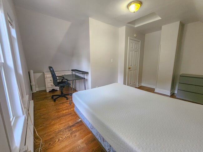 3rd Floor Back Bedroom - 143 Winchester Ave