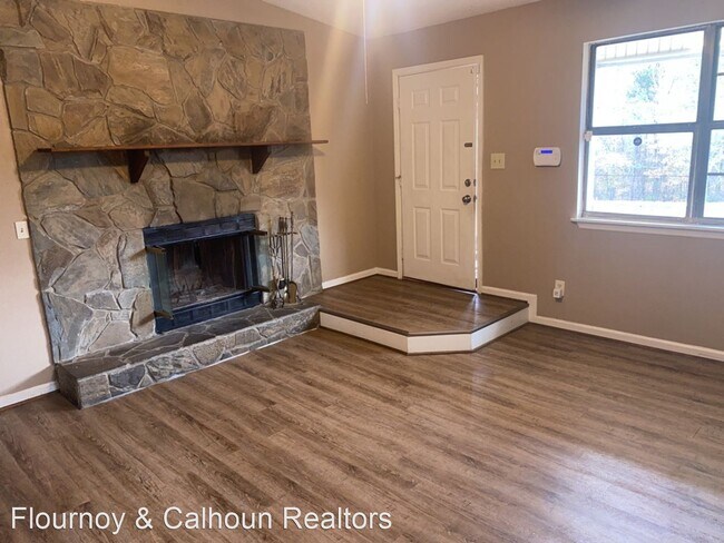 Foto del edificio - 4 br, 2 bath House - 4050 Uchee Hill Highway