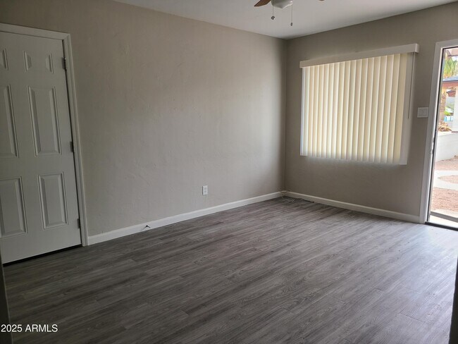 Foto del edificio - 1222 E Diamond St