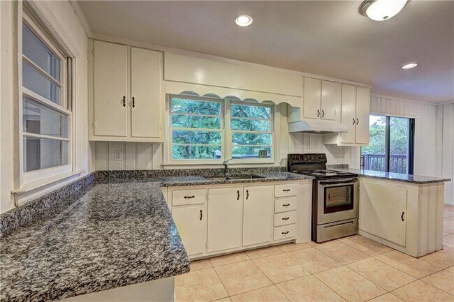 Foto del edificio - 2739 Hickory Flat Hwy