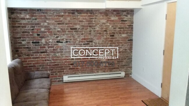 Building Photo - 149 Park Dr
