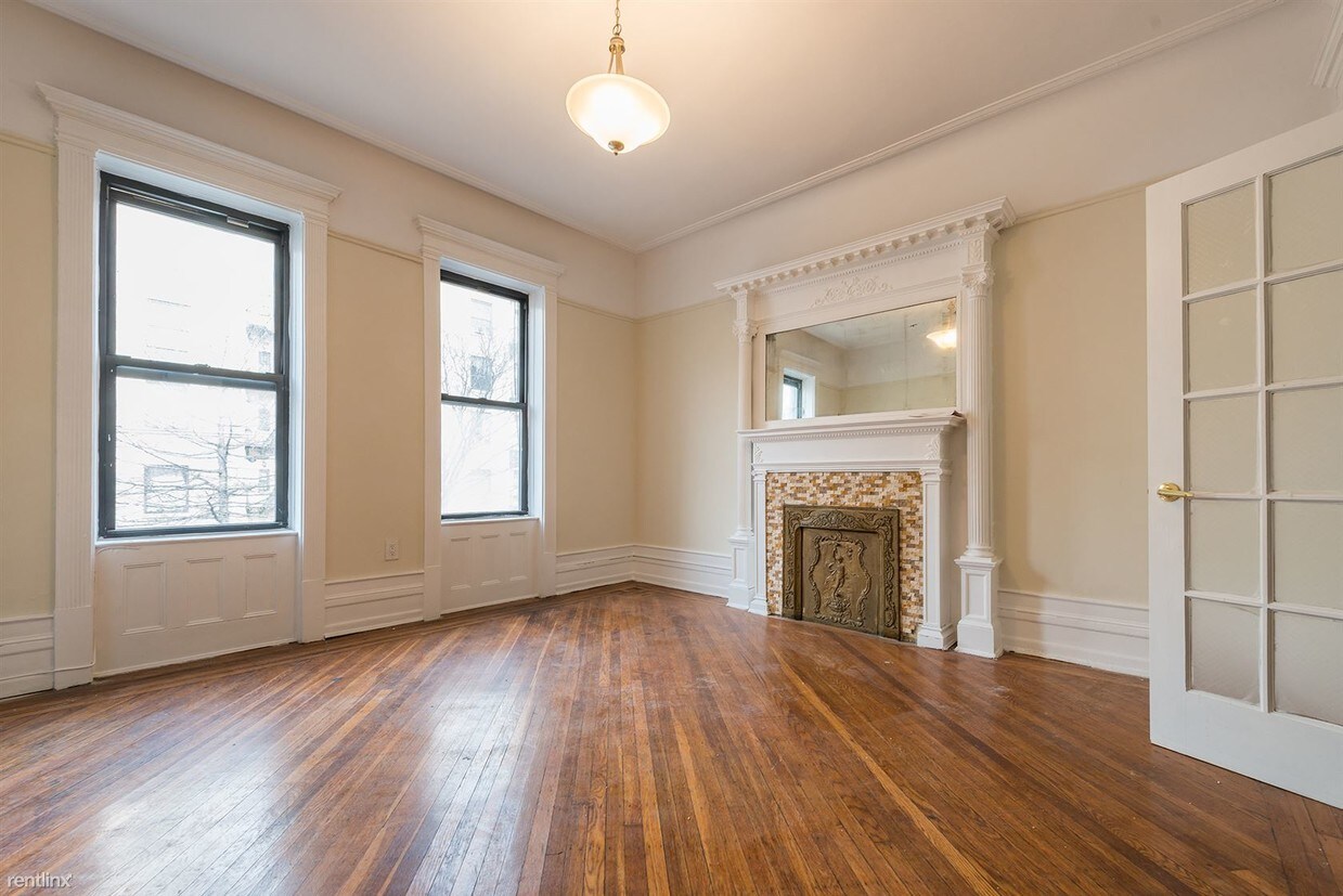 Primary Photo - 4 br, 1.5 bath Apartment - 1268 Pacific St