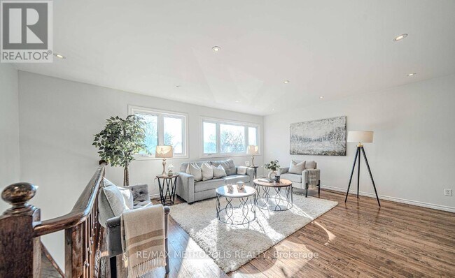 Building Photo - 378 Daytona Ct