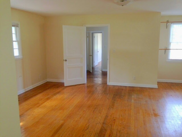 Master Bedroom - 1015 E. Bell St