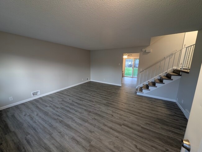 Foto del edificio - 2712 109th Ln NW