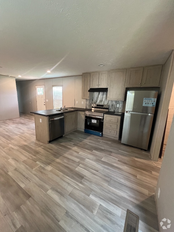 Building Photo - 2934 S 300 W