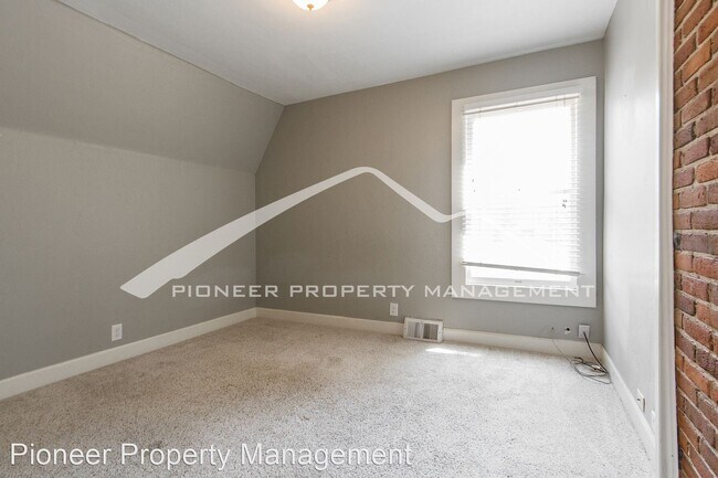 Foto del edificio - 3 br, 2.5 bath House - 4468 Stuart St.