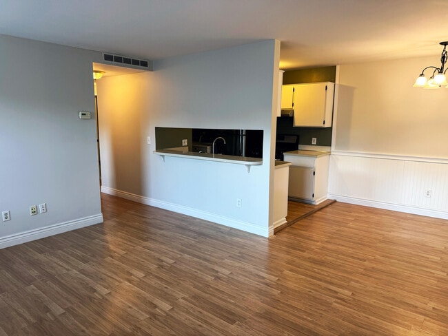 Building Photo - 2649 Fenwick Ct