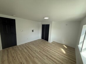 Building Photo - 5306 Master St