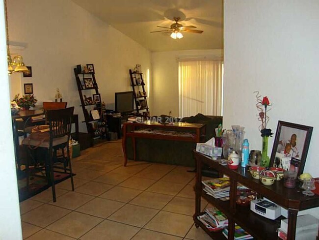 A SMALL PART OF LIVING ROOM - 4409 Ranch Foreman Rd