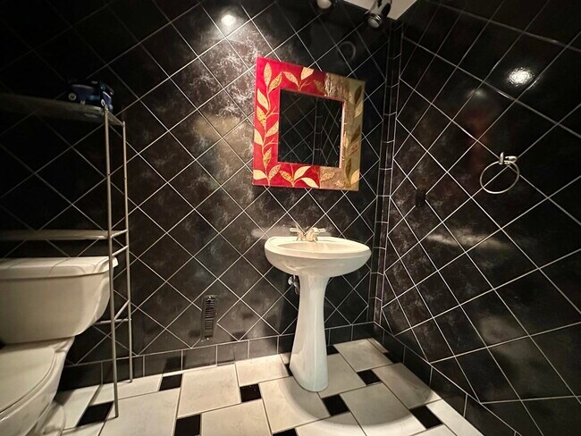 Foto del edificio - 12930 N Colony Dr