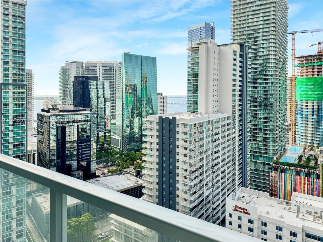 Foto principal - 1111 SW 1st Ave