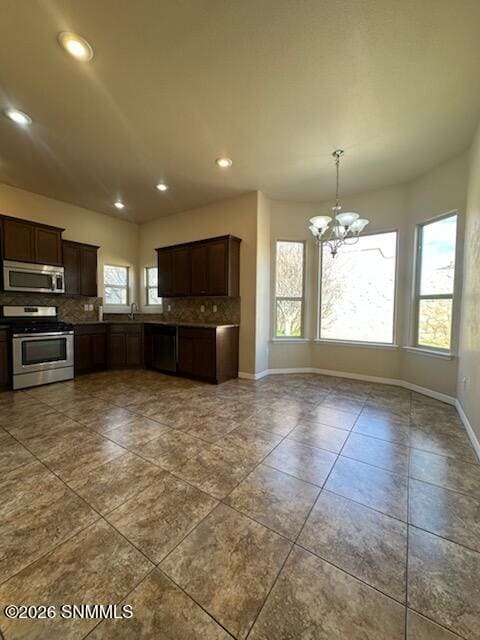 Building Photo - 7352 Vista De Sobre Dr