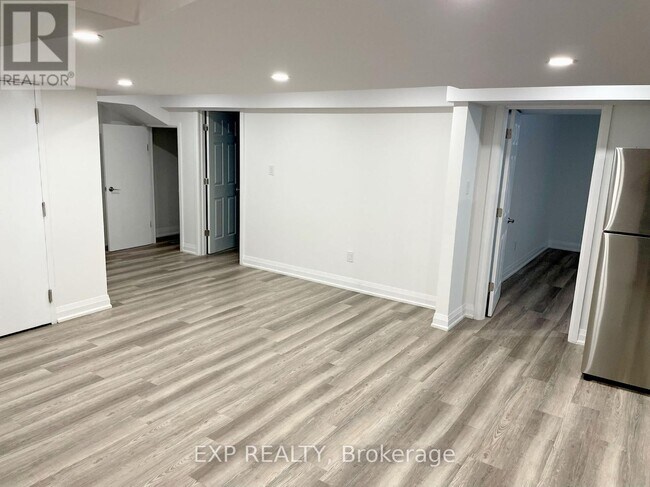 Building Photo - 79 Elmhurst St