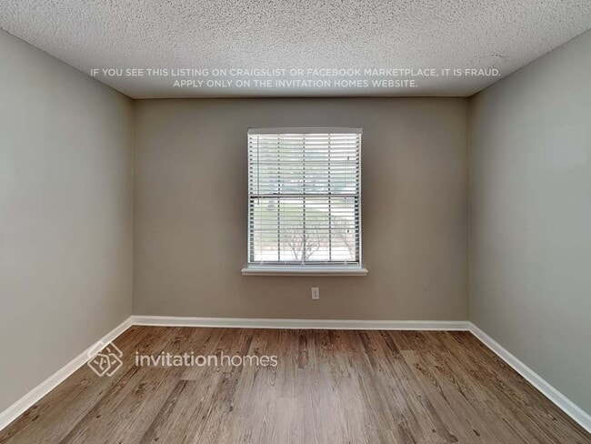 Foto del edificio - 4423 Thicket Ridge Ct