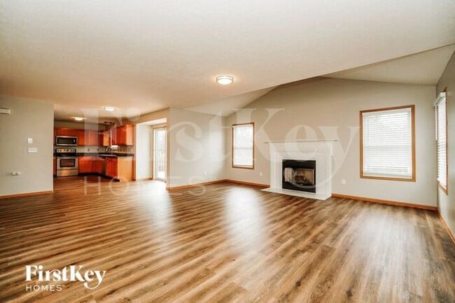 Building Photo - 5435 Dietrich Ave
