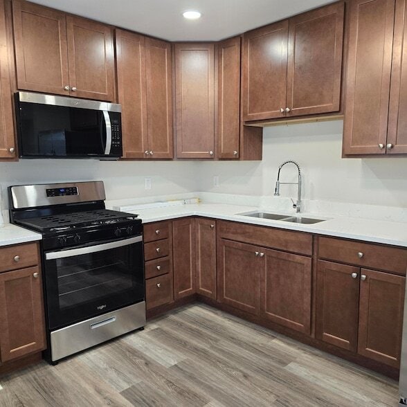 Building Photo - 3138 Duluth St