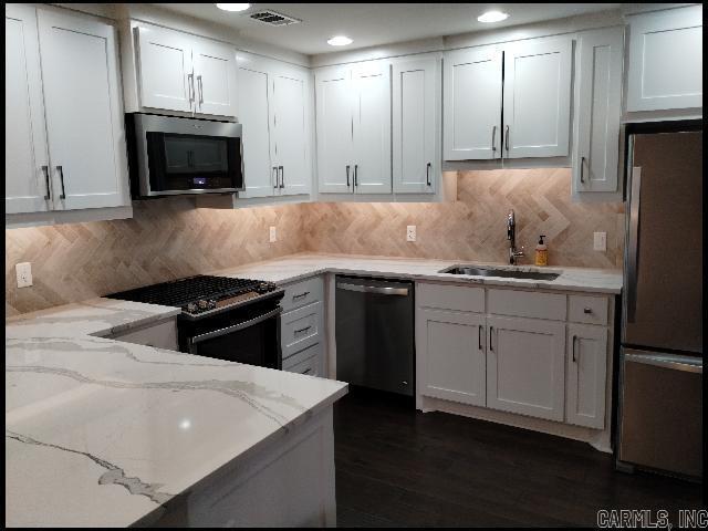 Building Photo - 11901 Southridge Dr