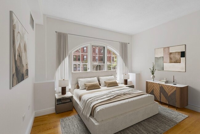 Building Photo - 534 Beacon St