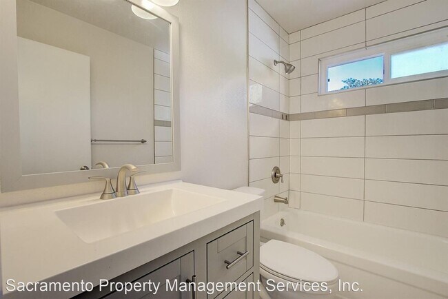Building Photo - 2 br, 1.5 bath House - 8603 La Riviera Dr ...