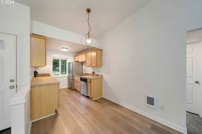Building Photo - 2680 SW 87th Ave