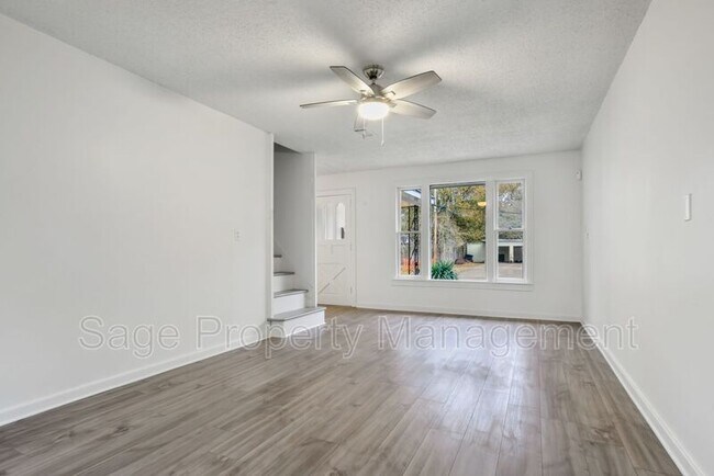 Foto del edificio - 863 W Mc Kinley St