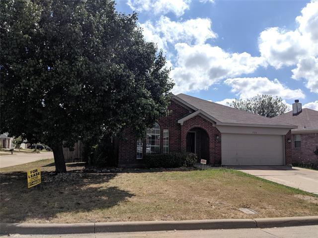 Foto principal - 7216 Park Creek Cir W