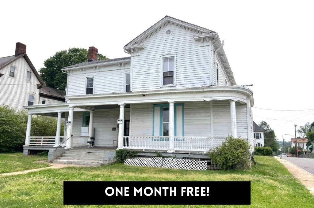 Primary Photo - 1003 Floyd St