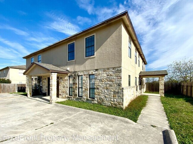 Building Photo - 7650 Oak Chase, Unit 7650