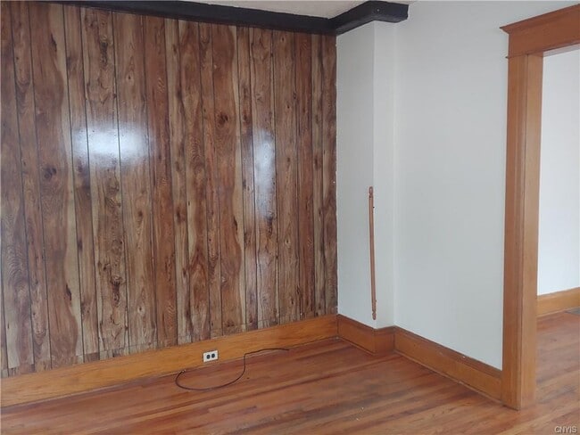 Building Photo - 122 Reed Ave