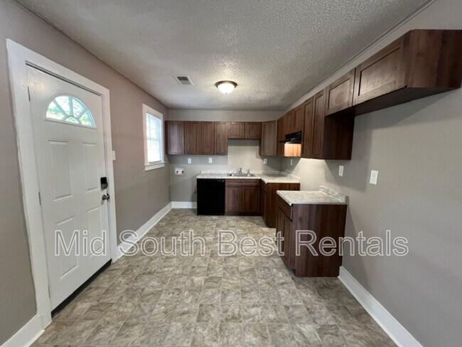 Building Photo - 3158 Madeline Cir