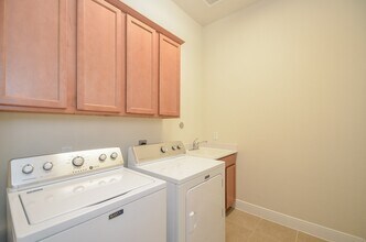 Building Photo - 25122 Sundance Park Ln