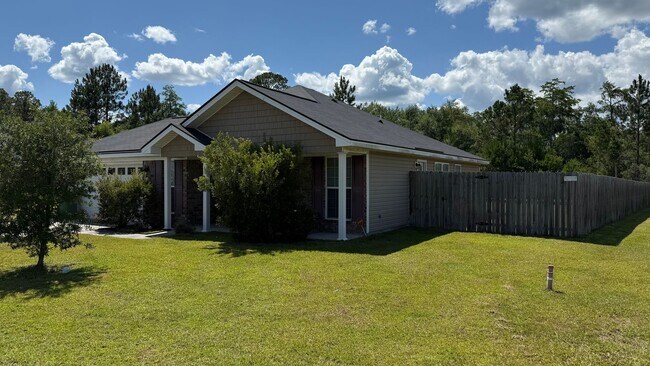 Building Photo - 175 Grandview Dr