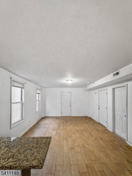 Building Photo - 81 Summer Ave