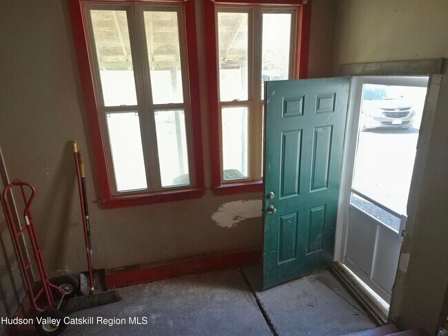 Building Photo - 1253 NY-214