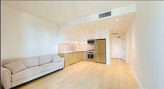 Foto del edificio - 400 S Broadway