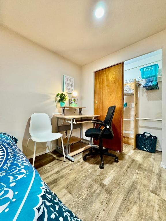 Foto del edificio - 5631 E Cornell Ave