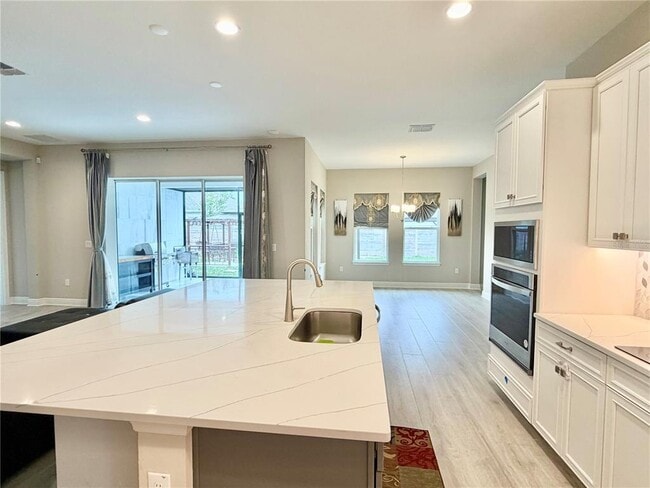 Foto del edificio - 19153 Planetree St