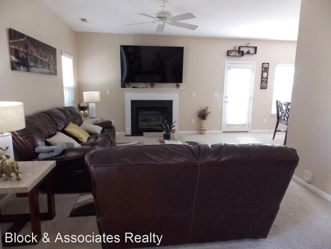 Building Photo - 3 br, 2.5 bath House - 121 Basset Hall Drive