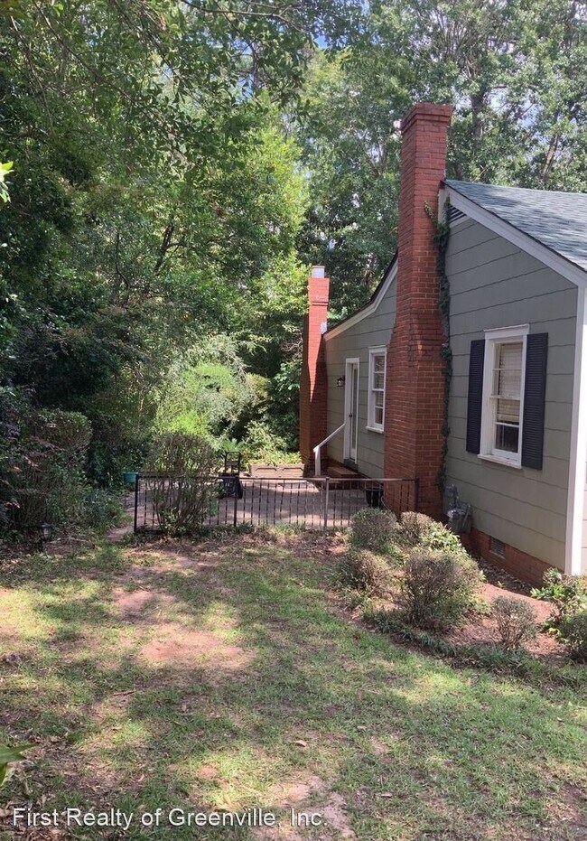 Foto del edificio - 3 br, 2 bath House - 200 Pineleaf Ln.