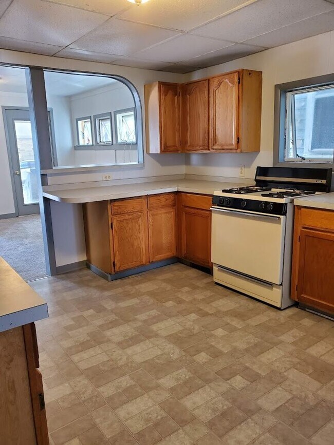 Foto del edificio - 225 Poplar St
