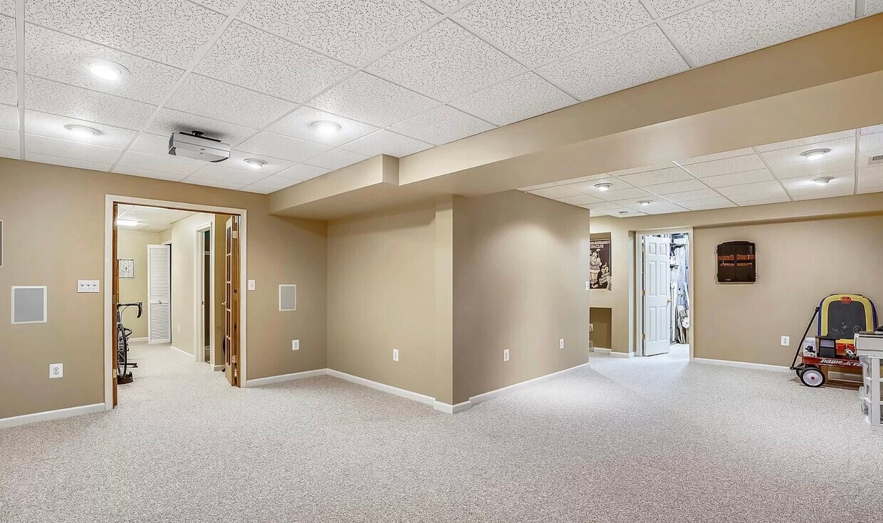 13111 Bigleaf Maple Ct, Gainesville, VA 20155 House Rental in Gainesville, VA