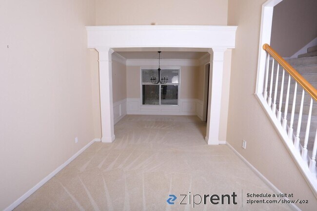 Building Photo - 4823 Bentwood Way