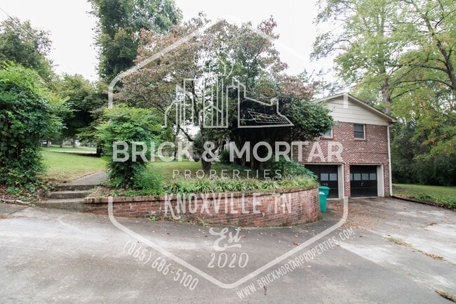 Building Photo - 8637 Glen Echo Dr