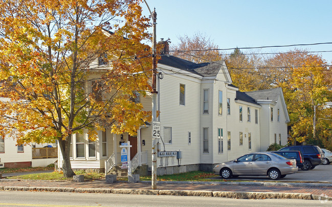 Building Photo - 334 S Main St