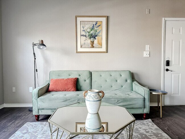 Foto del edificio - 6225 Saratoga Blvd