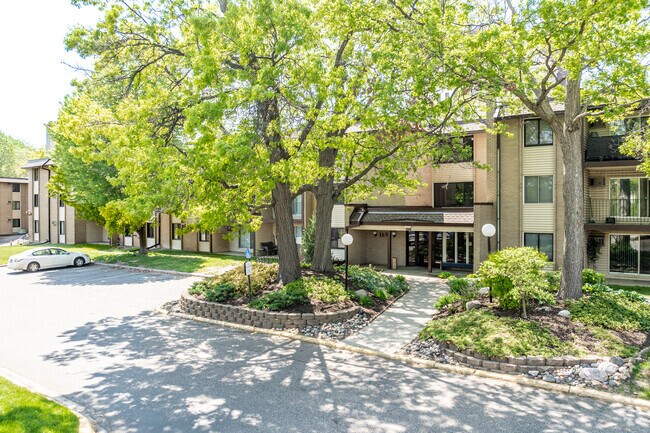 Foto del edificio - Rosewood Village