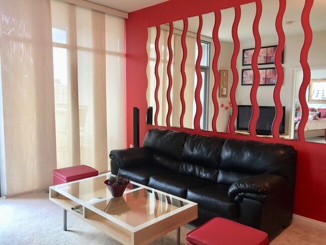 Building Photo - Beautifully Furnished Condo Right Across f...